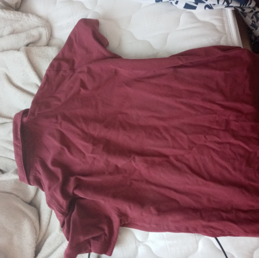 Old navy t shirt